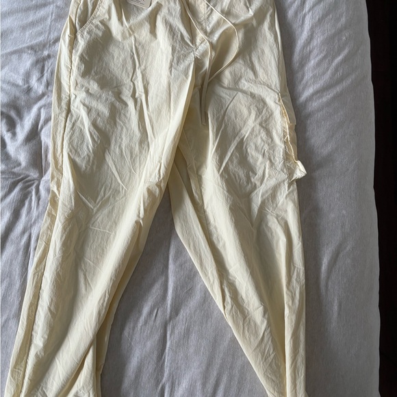 Donni nylon cargo pants - Medium- NWT - Picture 2 of 6